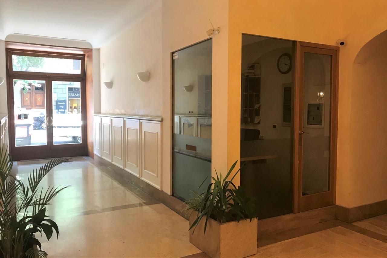 Domus Caecilia - Via Cola Di Rienzo Apartment Rome Exterior photo